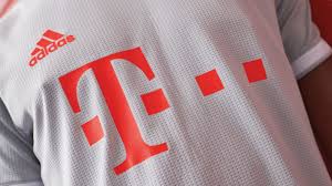Carriera club aston villa e vari prestiti. Maglie Bayern Monaco 2020 2021 Lo Stile Minimal Di Adidas