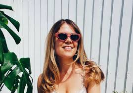 Thicker, healthier, shinier hair can be achieved—with a little work. My 5 Secrets To Thick Luscious Hair Madeleine Shaw