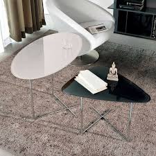 Vedi la nostra basse triangulaire selezione dei migliori articoli speciali o personalizzati, fatti a mano dai nostri negozi. Table Basse Triangulaire En Verre Pat Diotti Com