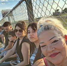 Anyone grown table grapes in this area? Pretty much the only cultivar I've  found recommended for table that is PD resistant is Victoria Red, but I'm  DYING to find a good black/purple