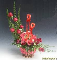 Cikjahonlineflowers Crescent Shaped Floral Arrangement Gubangan Bentuk Bulan Sabit Floral Flower Arrangements Floral Arrangements