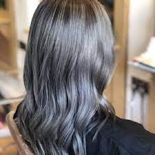 Tren gaya warna cat rambut highlight untuk kulit sawo matang,. 10 Warna Rambut Yang Akan Tren Di Tahun 2021 Bukareview