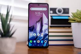 TCL 30 V 5G review: Verizon 5G and not ...