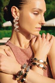 Altın Renkli Ürünler