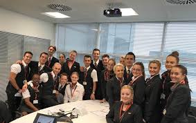 This will increase its total number of cabin crew to 8,100. Easyjet Burofotos Glassdoor