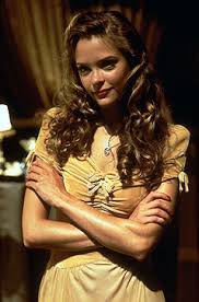 James King as Betty in Touchstone Pictures' Pearl Harbor - 2001 -  FamousFix.com post