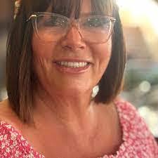 Eileen Langton's Instagram, Twitter & Facebook