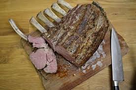 Rezept Kalbskarree Aus Dem Backofen Niedrigtemperatur Rezept Rezepte Lebensmittel Essen Leckeres Essen
