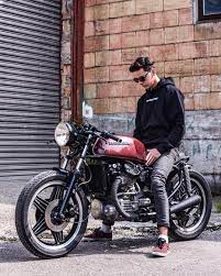 honda cx500 make sure to follow toysontwowheels for more cafe racer culture lifestyle and the essential amount of daily inspiration カスタムバイク バイク乗り バイク