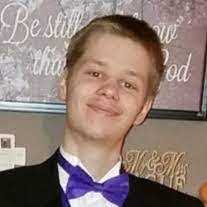 Robin Tague's Instagram, Twitter & Facebook