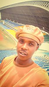 Trending : Songs from Wizkid's MLLE album are gradually reaching THE TARGET  AUDIENCE! Renowned American actor, Kevin Hart has been spotted in a night  club happily dancing and singing to "Frames" from