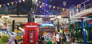 Peresmian trans studio mini oleh chairil tanjung dan berserta lain/beritabanjarmasin.com. Mau Coba Permainan Di Trans Studio Mini Berikut Tarifnya