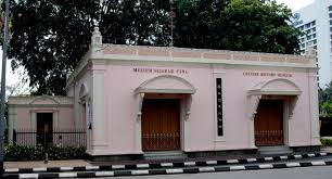 Kuching juga adalah tempat yang sangat menarik dan popular untuk mencuba makanan tempatan sarawak bagi penggemar makanan. Jabatan Muzium Sarawak
