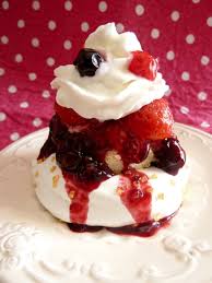 Pavlova Glace Vanille Et Fruits Rouges Pavlova Dessert Facile Glace Vanille