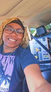 Viral photo sweeps the internet with humorous comments