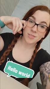 Lily Reilly's Instagram, Twitter & Facebook