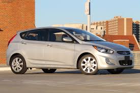 We give the accent a tcc rating of 5.0 out of 10, mostly for its features and gas mileage. 2012 Hyundai Accent Review Autotalk