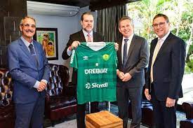 Cuiabá esporte clube, or cuiabá, as they are usually called, is a brazilian football team from cuiabá, capital city of the brazilian state of mato grosso, founded on december 12, 2001. Governador E Secretario Carvalho Parabenizam O Acesso Do Cuiaba O Documento
