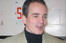 Éric Morin se fait montrer la sortie par le CRS