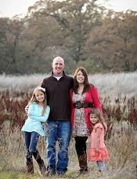 Best Lens You Use For Family Kids Photoshoot Canon Digital Photography Forums Kids Photoshoot Family Kids Photoshoot Photography