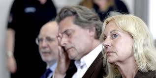 NDR-Betrugsprozess gegen Doris Heinze: Familie Heinze-Strobel schwieg sich  an