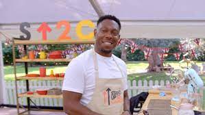 Dylan kwabena mills mbe (born 18 september 1984), better known by his stage name dizzee rascal, is an english mc, rapper, songwriter and record producer. Dizzee Rascal Hailed As Legend By Celeb Great British Bake Off Viewers Radio X