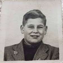 Thank you allowing me to join this group. My father in law , Peter Mason ,  was born at 1 York St 1929 and is still with us at 87