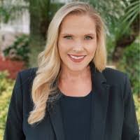 Kerri Estep's Instagram, Twitter & Facebook