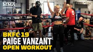 Former ufc stars paige vanzant and rachael ostovich will face off before media and fans today in florida. Zjup08rw4onqum