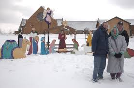 Church members use time, talent to construct life-size nativity