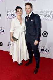 At the age of sixteen, josh received the sarah exley scholarship, a full ride scholarship given to one american student every three years to study acting at the prestigious mountview conservatoire for the performing arts in london, england. Zhenskie Sekrety Dzhinnifer Gudvin I Dzhoshua Dallas Ozhidayut Facebook