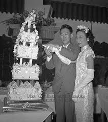 He must be in so much pain but he has to put on a strong front, for his family and for the nation. Pin On Legendary Wedding