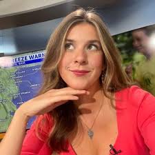 Julia Donovan's Instagram, Twitter & Facebook