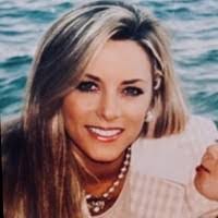 Lynnette Winters's Instagram, Twitter & Facebook