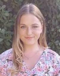 Carolyn Campo's Instagram, Twitter & Facebook