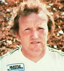 EPISODE 215: "Toffee Soccer"