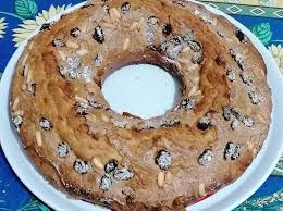 Ciambellone con ricotta ed uvetta, ciambella rustica con uvetta e cioccolato ciambella all'uvetta ed arancia. Ricetta Ciambella Con Uvetta E Pinoli Dolcidee