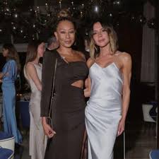 Videos vazados mari ladeira incredible, absolutely