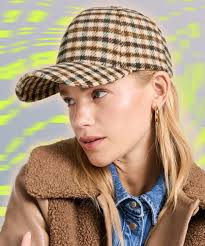 16 Top Fall Wardrobe Essentials & Fashions Of 2023