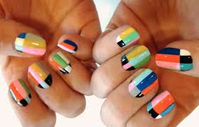Navideña y las uñas navideñas por supuesto no podían faltar, encuentra algunos diseños de uñas de navidad alternativos y lindos. Disenos De Unas Shellac Unasdecoradas Club