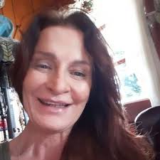 Theresa Geist's Instagram, Twitter & Facebook