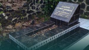 Wanita yang sudah menikah biasanya menggunakan ny. Bolehkah Menulis Nama Di Batu Nisan Ini Penjelasannya Pecihitam Org