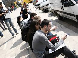 Informatii suplimentare se pot obtine la sediul agentiei : CrizÄƒ De ForÅ£Äƒ De MuncÄƒ La Arad Se CautÄƒ AngajaÅ£i Pentru Companiile Din JudeÅ£ In ToatÄƒ Å£ara