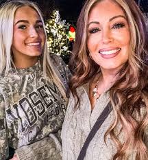 This Christmas was sweeter than grandmas cookies 🍪 We normally do a  Christmas trip but sadly the school schedule messed that so we soaked up  all the activities this last few days