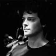 The guitars, strings, amps & pedals of the world's best artists