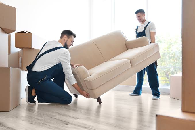 The Knowledge Required for Managing Oversized Item Removal