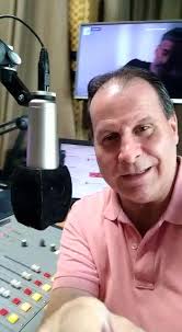 ¡Un gran saludo del locutor y voz...