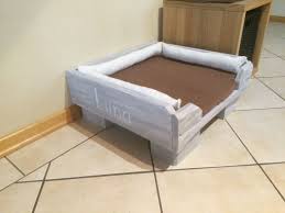 Diy Hundebett Aus Paletten Hunde Bett Hundebett Hundebett Paletten