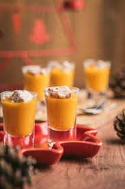 Suivez bien les conseils donnés dans cette vidéo ! Veloute A La Courge Et Foie Gras Option Vegetarienne