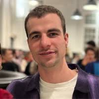 200+ '(lampe)' profiles